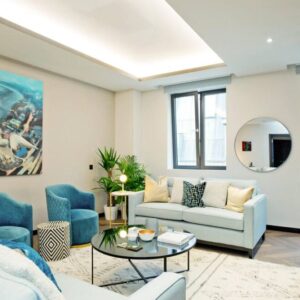 Golden Square Seventeen