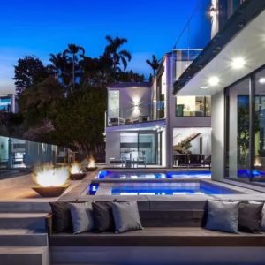Hollywood Glamour Modern