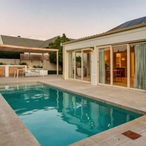 Contemporary Living In Sought After Estate